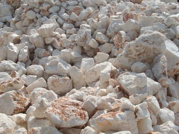 方解石磨粉生產設備與流程分析，生產廠家介紹
